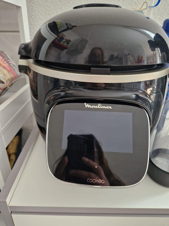 Review by Laura Danton